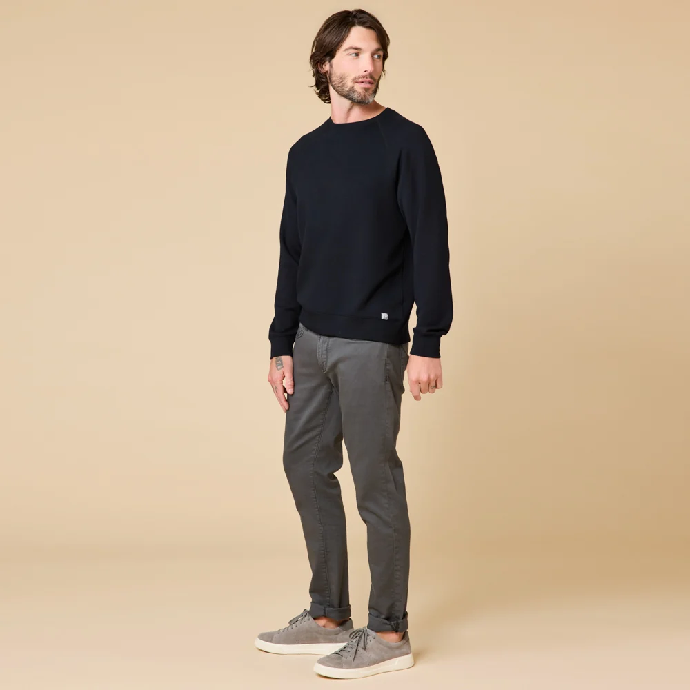 Take 10 Men's DreamTech Raglan Crew Neck - Image 8